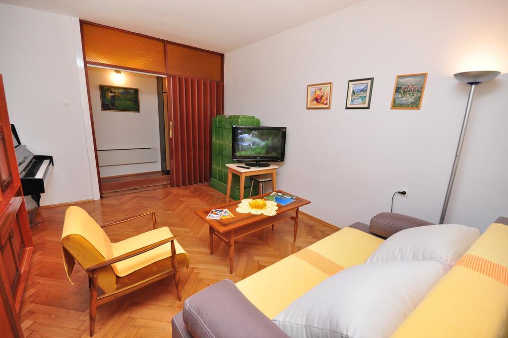 Downtown Apartment Durdica สปลิท ภายนอก รูปภาพ