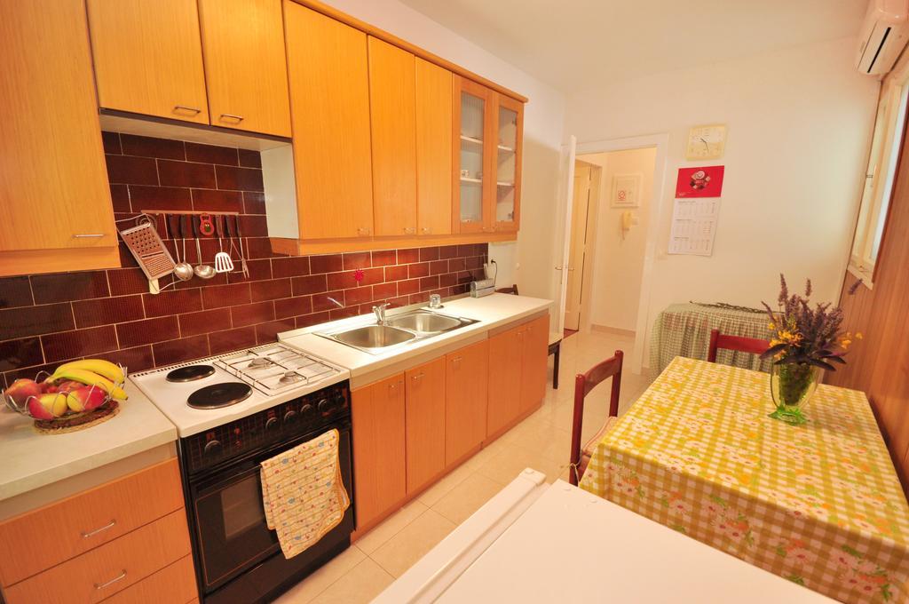 Downtown Apartment Durdica สปลิท ภายนอก รูปภาพ